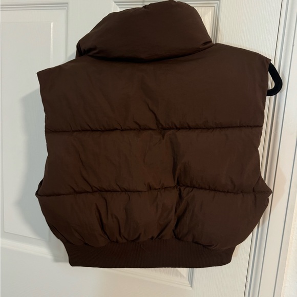 Cropped brown vest - Picture 2 of 3